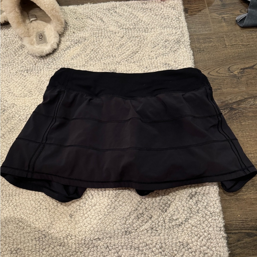 Black lululemon skirt
